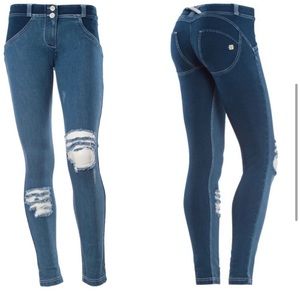 WR.UP SHAPING EFFECT SKINNY Denim jersey back jeans True distressed denim front